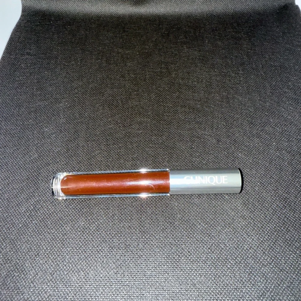Clinique Black Honey Pop Plush Creamy Lip Gloss-New, never opened